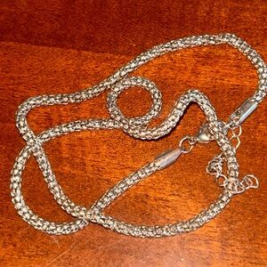Lot of 7 necklace chains various lengths